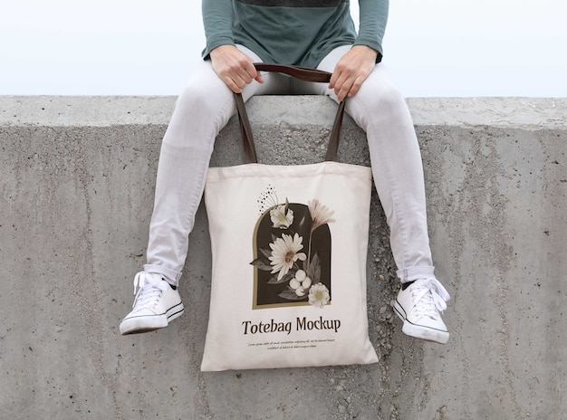 Design mockup borsa tote all'esterno