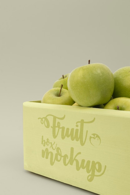 Design mockup di scatola di frutta fresca