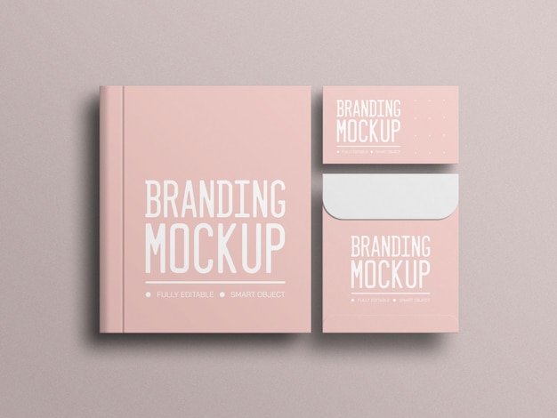 Diario minimale con busta mockup