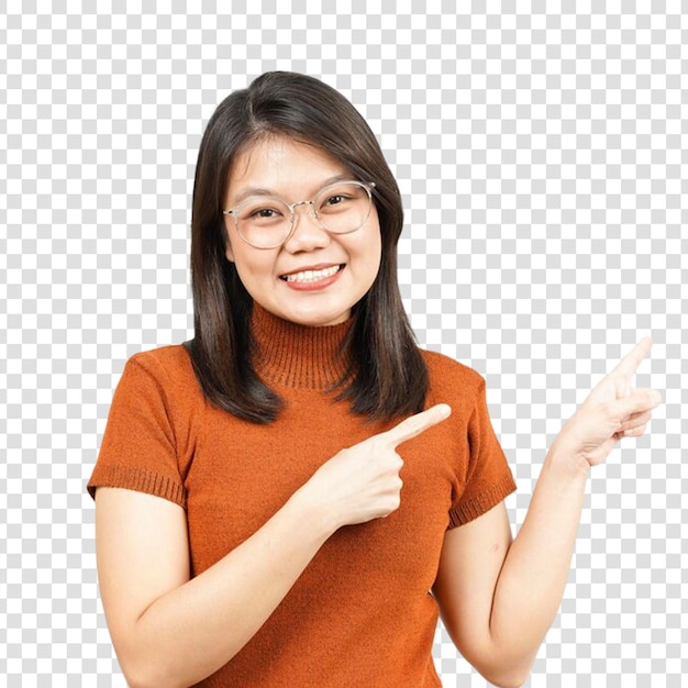 Die Produkt- und Zeigeseite einer wunderschönen asiatischen Frau, isoliert auf einem transparenten Hintergrund