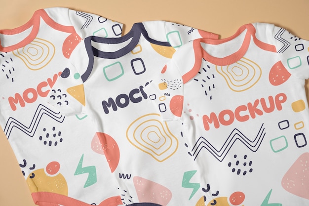 Disegno di modella di abbigliamento per bambini
