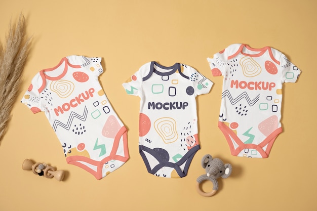 Disegno di modella di abbigliamento per bambini