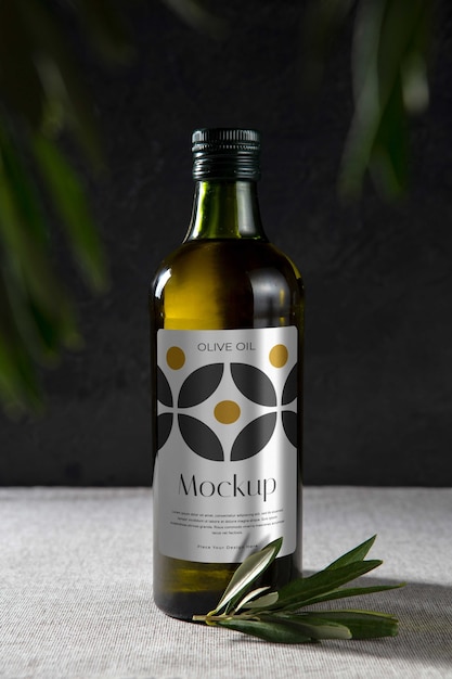 PSD diseño de maqueta de botella de aceite de oliva de vidrio.
