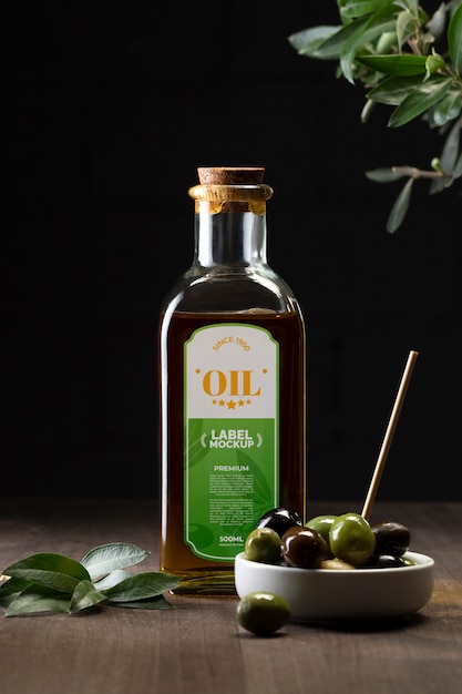 PSD diseño de maqueta de botella de aceite de oliva