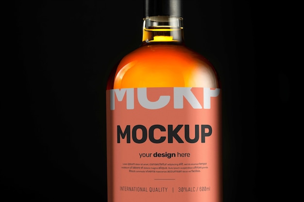 Diseño de maqueta de botella de alcohol de vidrio