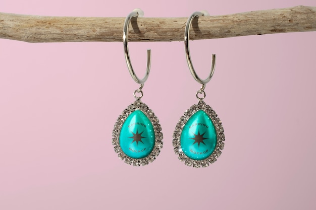 Diseño de maqueta de marca de aretes