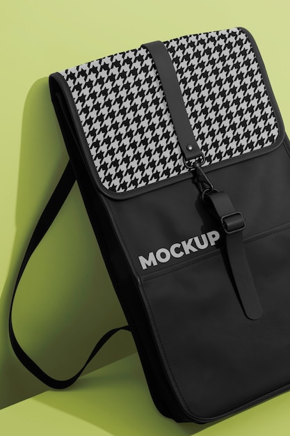 Diseño de maqueta de mochila empresarial.