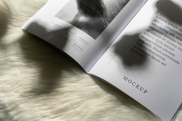 Diseño de maqueta de revista de moda.