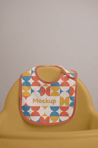 Diseño de maquetas de baberín para niños