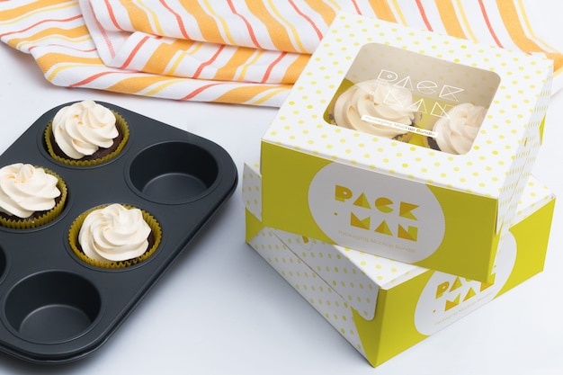 Diseño de mock up de caja para cupcakes