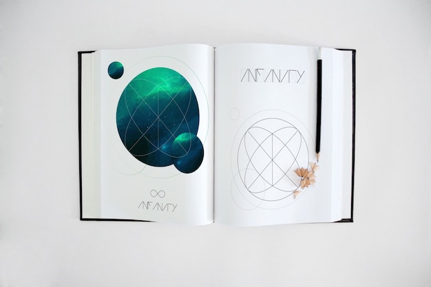 Diseño de mock up de libro