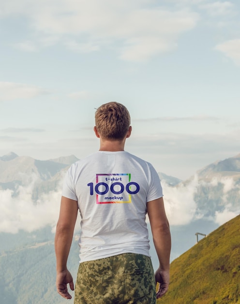 Diseño de mockup de camiseta para hombre psd