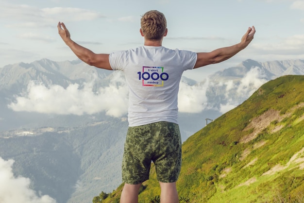 Diseño de mockup de camiseta para hombre psd