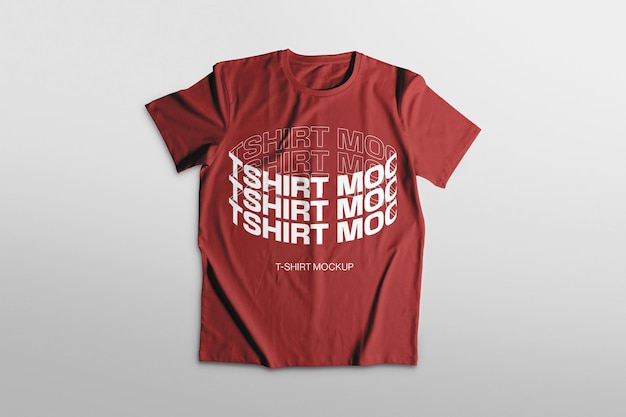 Diseño de plantilla de maqueta de camiseta arrugada roja de PSD