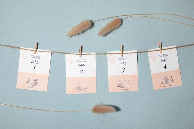 Diseño simulado para la colección de letreros de asientos de bodas
