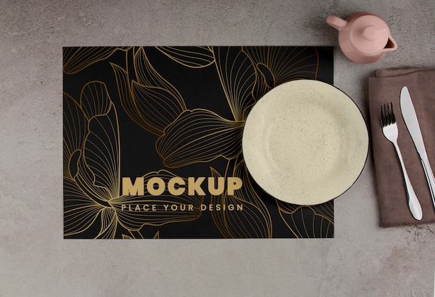 Disposizione dei tavoli del ristorante con mock-up di tovagliette