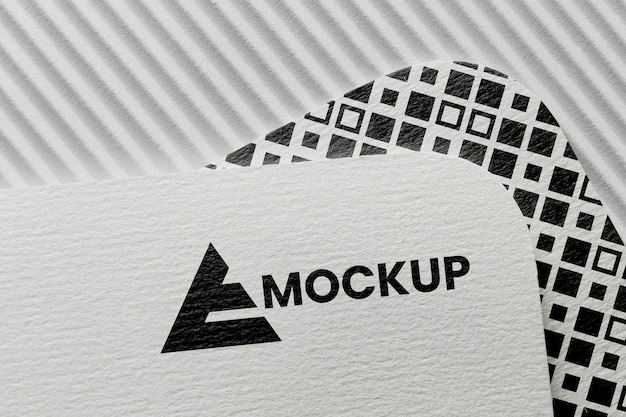 Disposizione del mock-up del marchio su carta