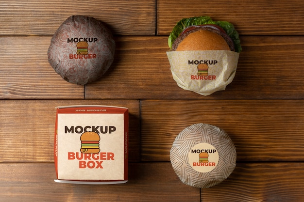 Disposizione di hamburger e scatole piatte