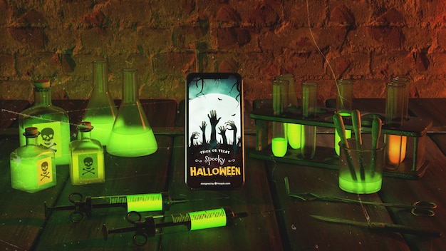 Disposizione spettrale di Halloween con lo smartphone