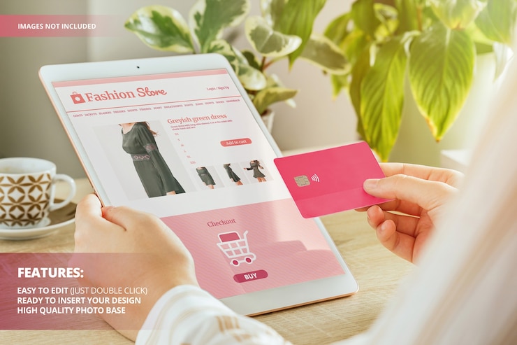 PSD donna moderna che acquista un vestito online da casa mockup