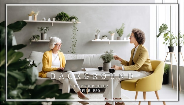 Dos mujeres discutiendo sobre un café en un interior moderno