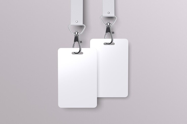 PSD dos tarjetas de identificación blancas mockup