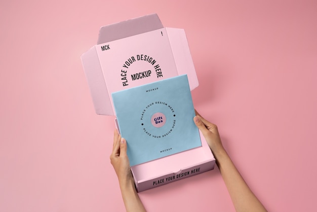 Draufsicht auf das Box-Unboxing-Mockup-Design