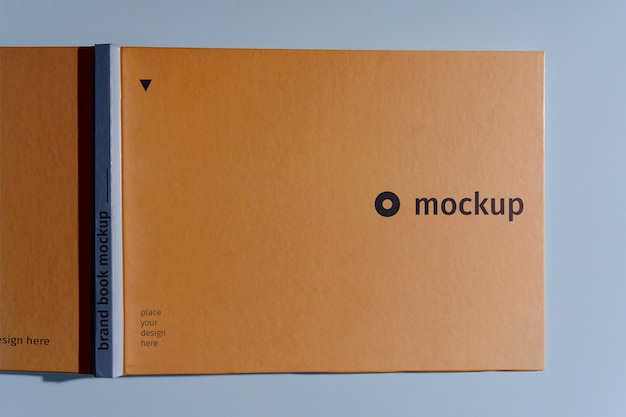 Draufsicht über das Mockup-Design des Markenbuchs