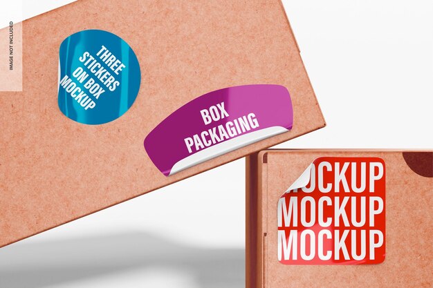 PSD drei aufkleber auf boxen-mockup