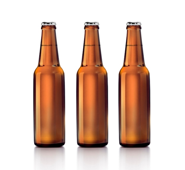 Drei Bierflaschen mit durchsichtigem Hintergrund