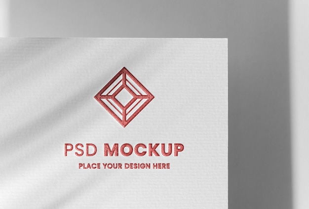 PSD drücken sie das logo auf dem papiermodell