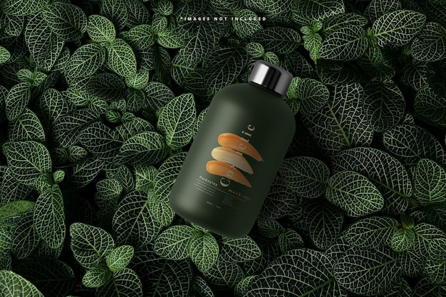 Dunkle farbe kunststoff-kosmetik-verpackungsflasche mockup