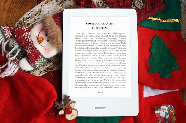 PSD e-book reader mock-up, natal com meias de presente de natal, decorações e enfeites