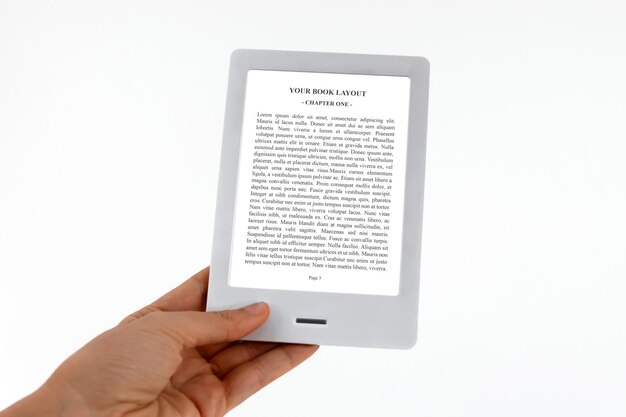 Ebook Reader Mockup Tenant La Main Sur Fond Blanc