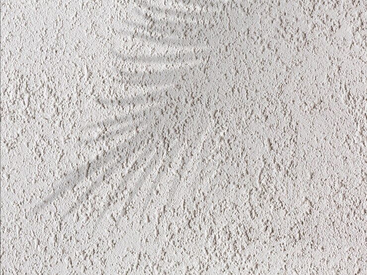 PSD efeito de sobreposição de sombras de folhas de palmeira realistas e abstratas no fundo da parede da praia