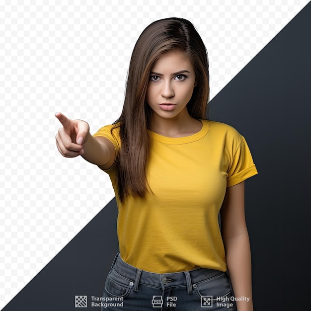 Ein mädchen zeigt in die kamera und trägt ein gelbes t-shirt mit der aufschrift „du zeigst“.