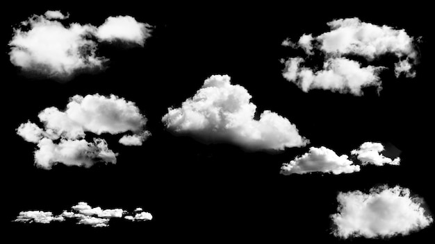 ein schwarz-weißes Foto von Wolken und einer herzförmigen Wolke