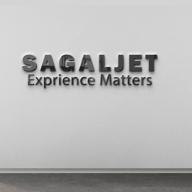 eine weiße Wand, auf der die Worte savvy experience geschrieben sind