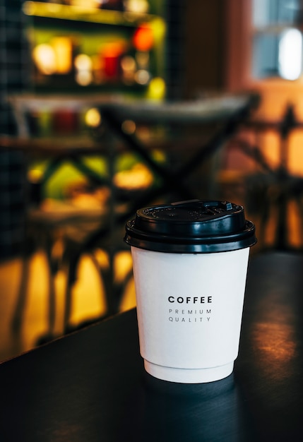 Einweg-Kaffeepapierbecher-Mockup-Design