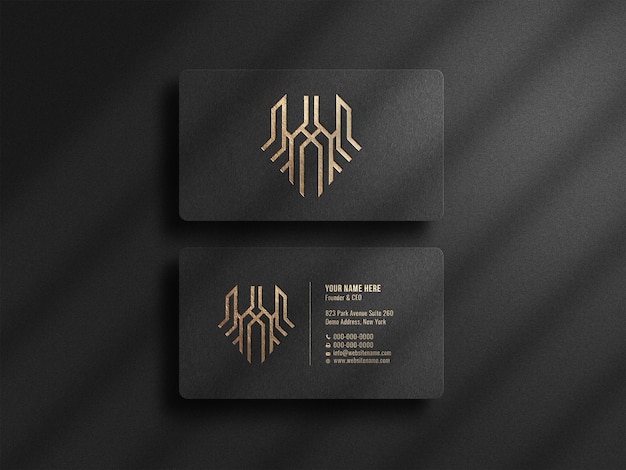 Elegante modelo de tarjeta de visita negra y dorada