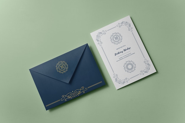 Elegantes Mock-up-Design für Einladungen zum Geburtstag