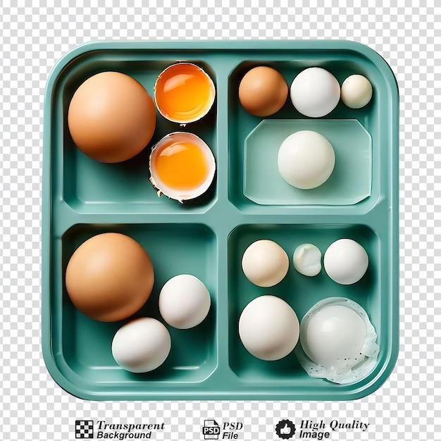 PSD un ensemble de plateaux à œufs isolés sur un fond transparent