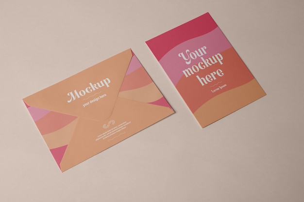 PSD envelope quadrado mockup