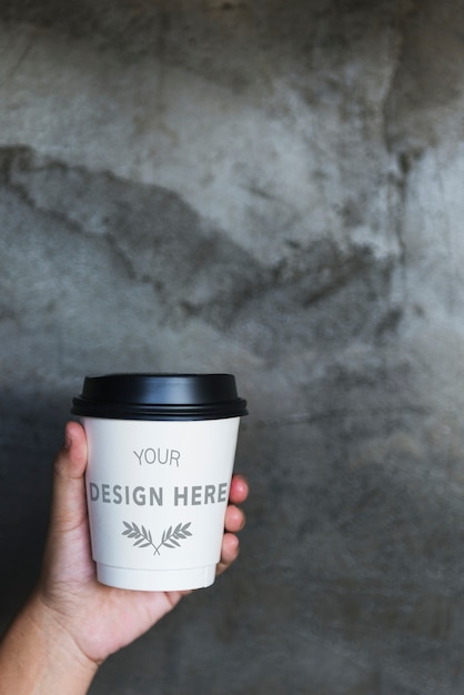 Espace design sur la tasse à café