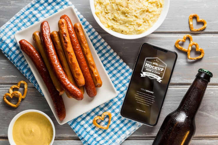PSD essen und bier mit nachgebildeter smartphone-bildschirmzusammensetzung
