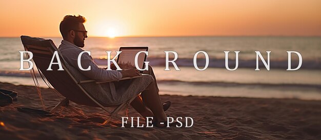 PSD estilo de vida masculino independiente usando computadora portátil trabajando y relajándose en la playa disfrutando de la puesta de sol