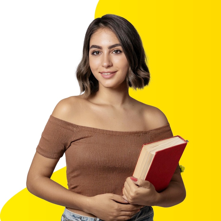 PSD estudante sorridente com um livro
