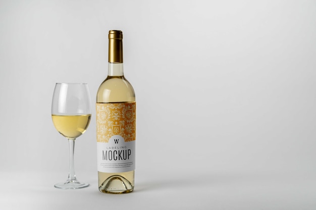 Etikettierung von wein-mockup-design