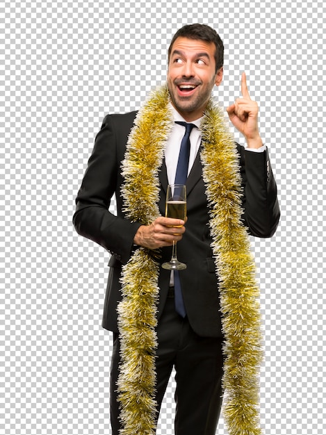 Evento de férias de Natal. Homem com champanhe comemorando o ano novo 2019