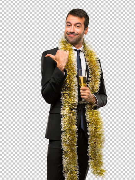 Evento de férias de Natal. Homem com champanhe comemorando o ano novo 2019